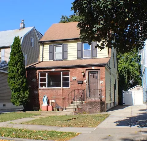 248-29 88 Rd, New York, NY 11426