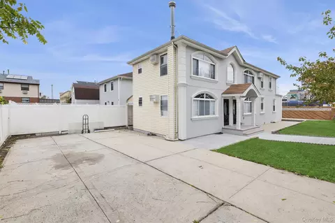 16416 115th Ave, Jamaica, NY 11434