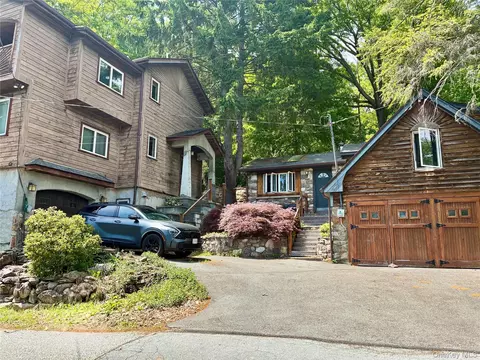 17 Seneca Hl, Greenwood Lake, NY 10925
