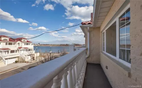 260 Zerega Ave, New York, NY 10473