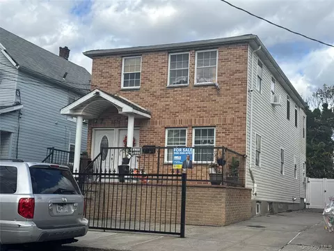 115-33 158th St, Jamaica, NY 11434