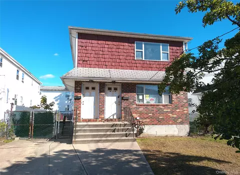 219-07 137 Ave, New York, NY 11413