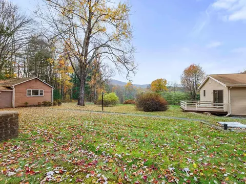 4723 State Route 213, Olive, NY 12461