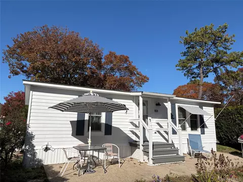525151 Riverleigh Ave #151, Riverhead, NY 11901