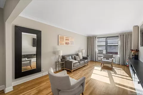 110-45 71st Rd #6D, Forest Hills, NY 11375
