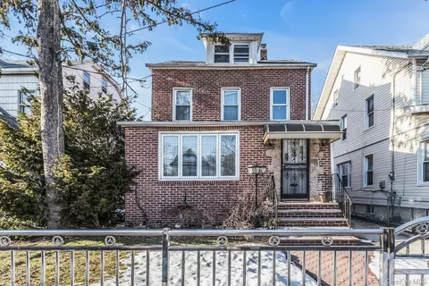 173-15 109th Ave, Jamaica, NY 11433