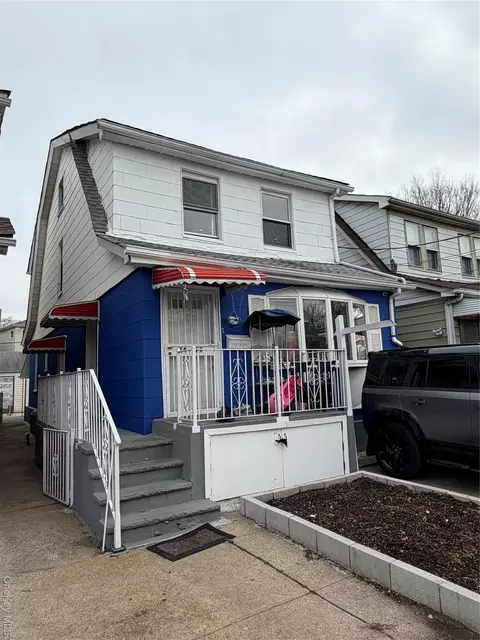 54-29 153rd St, Flushing, NY 11355