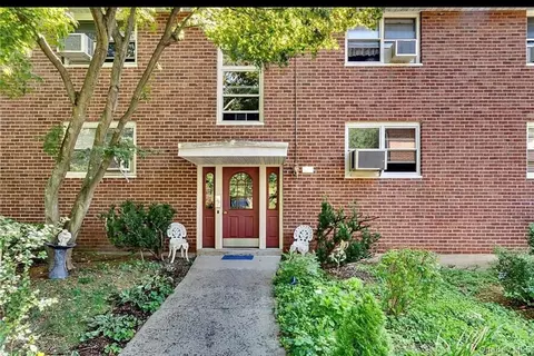 48 Dehaven #2E, Yonkers, NY 10703