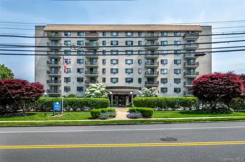 666 Pelham Rd #5L, New Rochelle, NY 10805