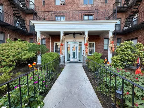 98-50 67th Ave #1B, New York, NY 11374