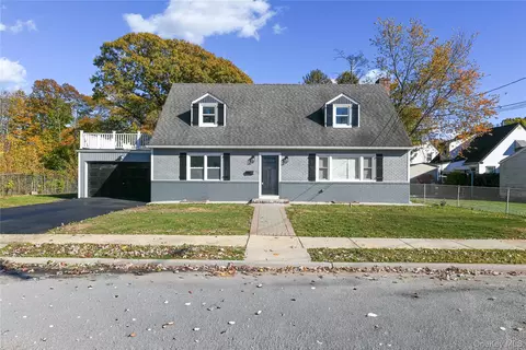 124 Willett Pl, Roosevelt, NY 11575