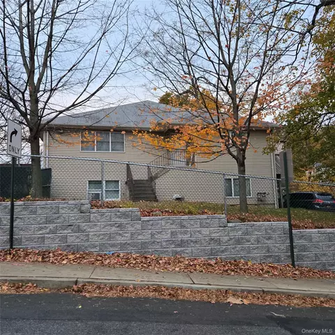 1 Blauvelt Rd, Ramapo, NY 10952