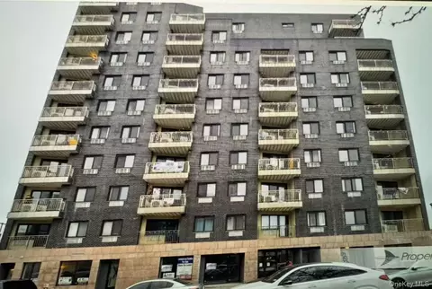 70-26 Queens Blvd #3F, New York, NY 11377