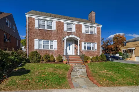 45 Emerson St, Yonkers, NY 10704