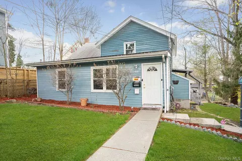94 Liberty St, Beacon, NY 12508