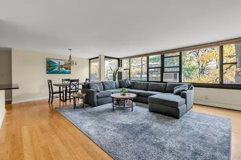 10-21 162 St #3A, New York, NY 11357