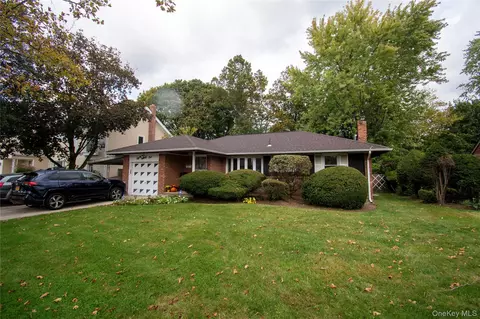 891 School Dr, Baldwin, NY 11510