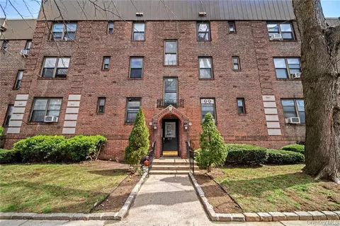 22-27 76 St #B2, East Elmhurst, NY 11370