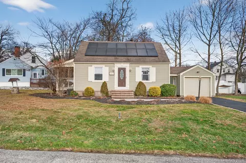 36 Wintergreen Ave, Newburgh, NY 12550