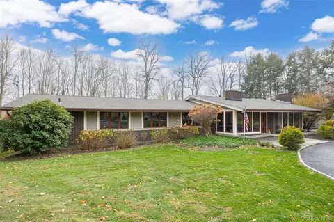 22 Country Club Rd, East Fishkill, NY 12533