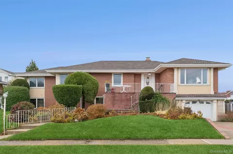 615 E State St, Long Beach, NY 11561