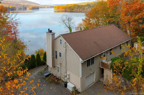 1098 292 Rte, Holmes, NY 12531