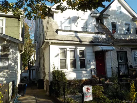 105-43 88 St, New York, NY 11417