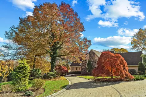 37 Century Trl, Harrison, NY 10528