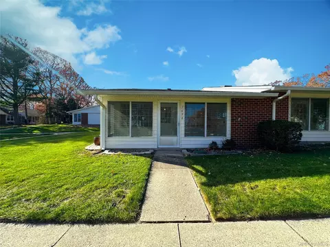 169 Ventry Ct #A, Ridge, NY 11961