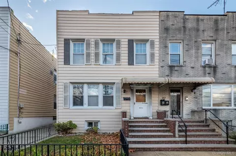 285 Logan Ave, New York, NY 10465