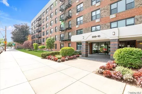 209-10 41st Ave #3R, New York, NY 11361