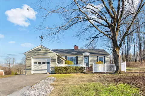 2 Brick Hill Rd, Somers, NY 10589