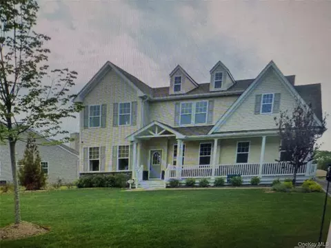 55 Hamptons Court Dr #55, Eastport, NY 11941