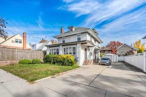 4211 208th St, Bayside, NY 11361