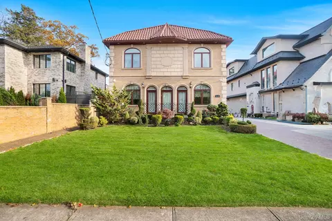 181-30 Tudor Rd, New York, NY 11432
