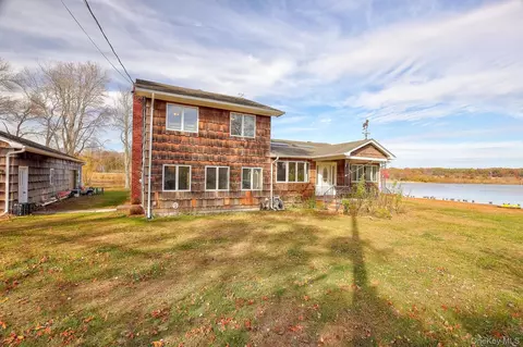 9 Lake Dr, Middle Island, NY 11953