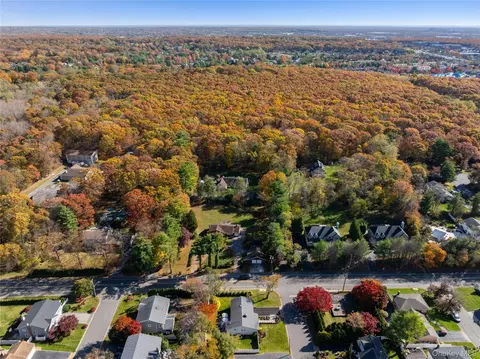 View/Area - 4 Long Ridge Rd, Plainview, NY 11803 photo 1 of 3