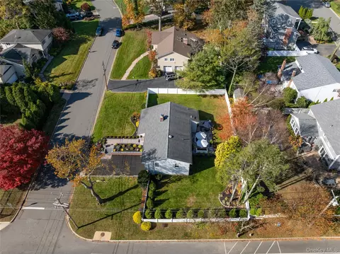 View/Area - 4 Long Ridge Rd, Plainview, NY 11803 photo 3 of 3