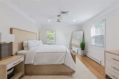 Bedroom - 4 Long Ridge Rd, Plainview, NY 11803 photo 1 of 2