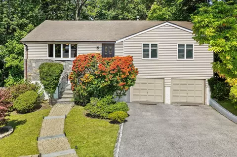 36 Capt Honeywells Rd, Greenburgh, NY 10502