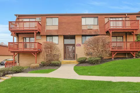 334 Richard Ct, Pomona, NY 10970