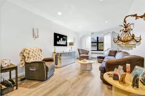 26-25 141 St #5C, Flushing, NY 11354