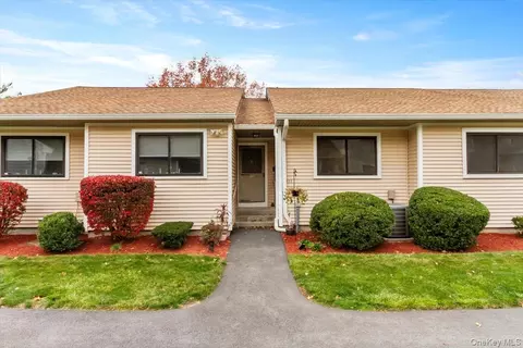 99 Molly Pitcher Ln #B, Yorktown, NY 10598