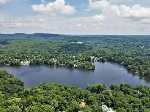 Pleasant Road, Putnam Valley, NY 10537