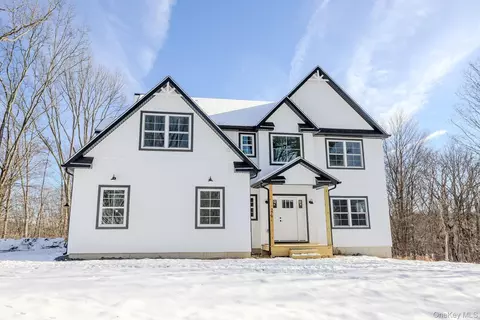 278 Old Mountain Rd, Mount Hope, NY 10963