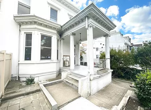 14-28 Astoria Park S, New York, NY 11102