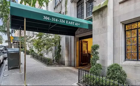 304 E 41st St #1503A, New York, NY 10017