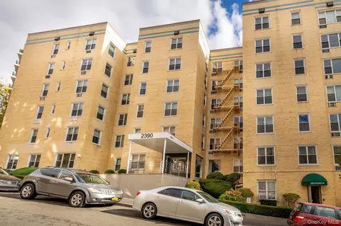 2390 Palisade Ave #5J, New York, NY 10463
