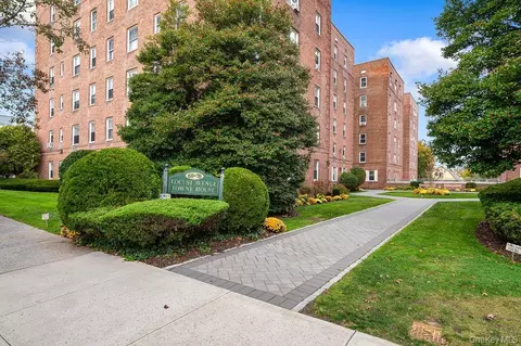 70 Locust Ave #B101, New Rochelle, NY 10801