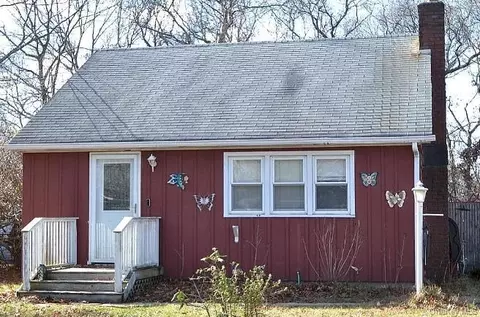 254 Dare Rd, Selden, NY 11784